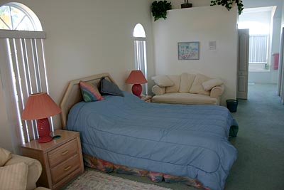 Master Bedroom - looking towrdas the bathroom